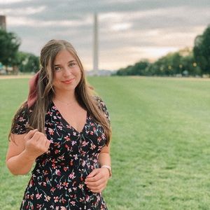 Meet your Posher, Kenzie